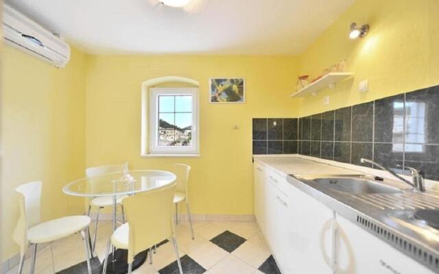 Holiday home Žarko - 50m to the sea