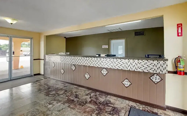 OYO Hotel Lake Charles LA I-10