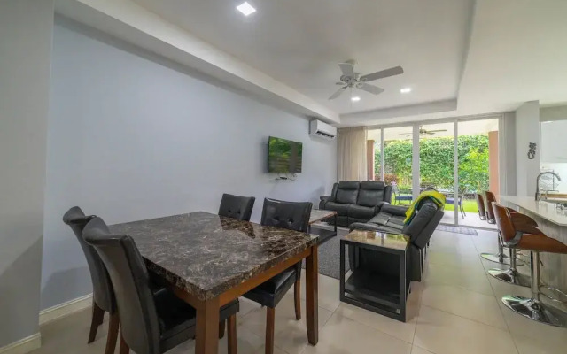 CR Luxury La Estancia Floresta 05 3 Bdrm