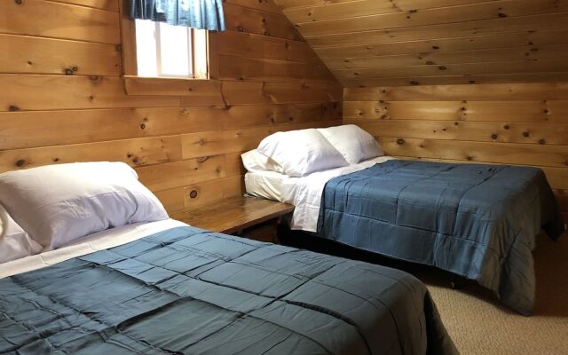 Kennebec Riverside Cabins