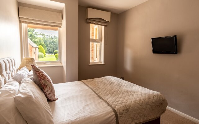 Donington Park Farmhouse Hotel