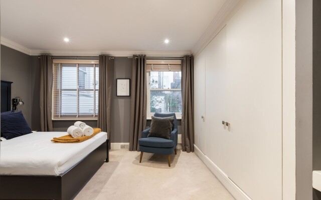 Knightsbridge - Hyde Park Apartment