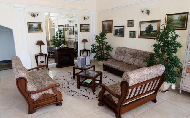The Old Lavry Hotel