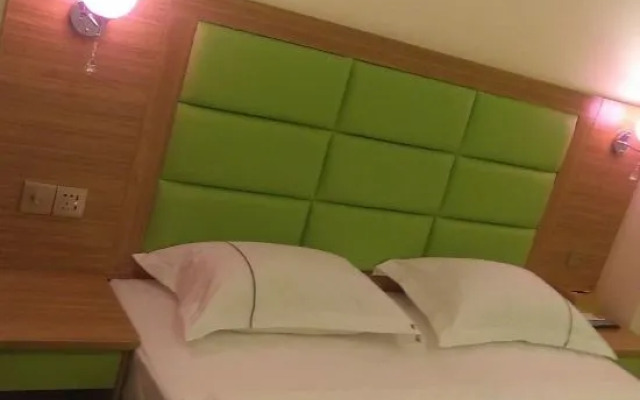Fuyuan Apartment