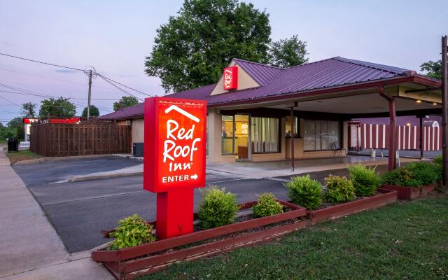 Red Roof Inn Starkville - University