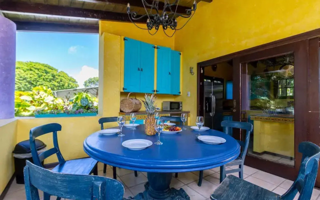 Mexican Style Villa With Private Pool, Free Utilities