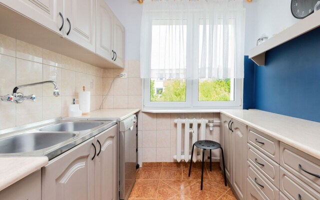 Cozy Apartament Redłowo by Renters