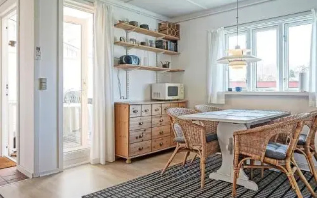 Two-Bedroom Holiday home in Svaneke 5