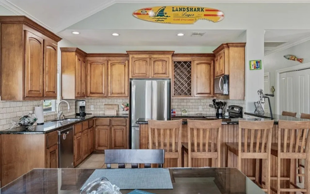 Outlaw's Inn 3 Bedroom Home