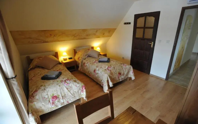 Quo Vadis Lounge Bed & Breakfast