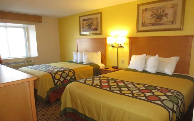 Super 8 Lawrence