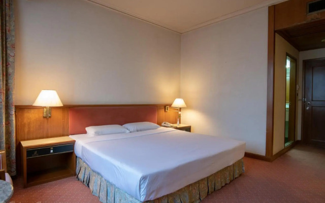 Siam Center Halal Hotel