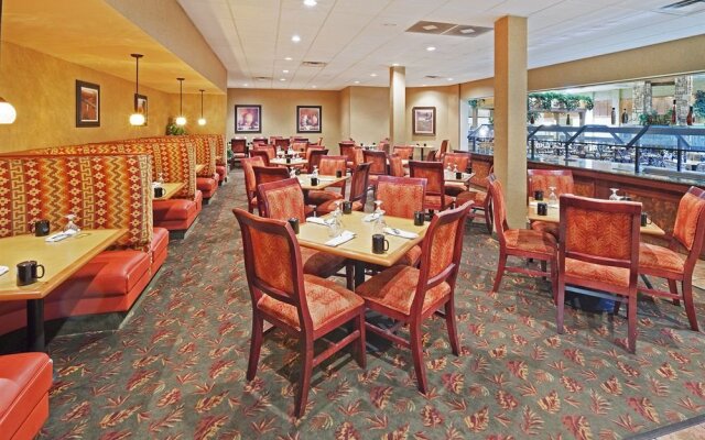 DoubleTree by Hilton Hotel Joplin