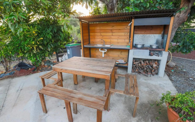 L'avocat avec piscine chauffée et jacuzzi