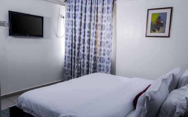 Bristlecone Suites & Apartment