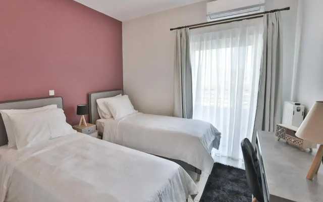 V Luxury Apartment 2