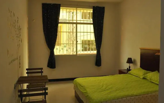 Wonderland Youth Hostel