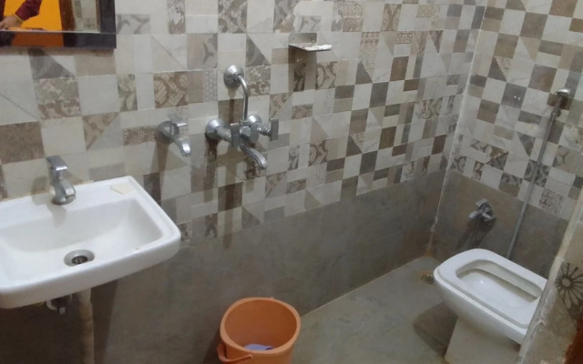 Goroomgo Mahadeva Homes Guest House Prayagraj