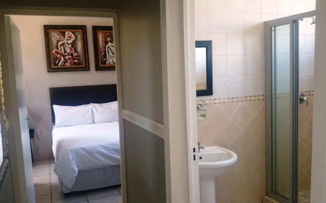 Bentley Lodge and Lifestyle