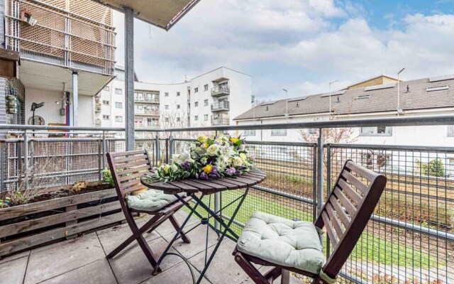 Lovely 2 Bedroom Apartment in Bermondsey