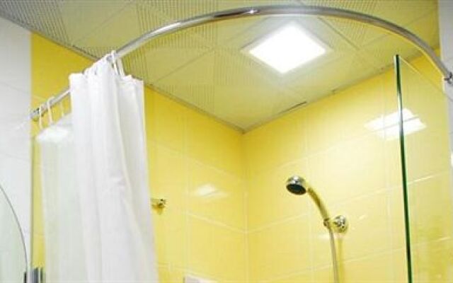 Home Inn Bayi Road - Dalian