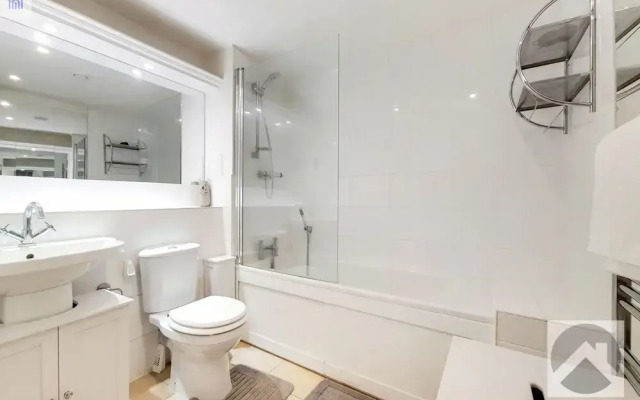 2 Bed &1 Bath Apartment in Canary Wharf