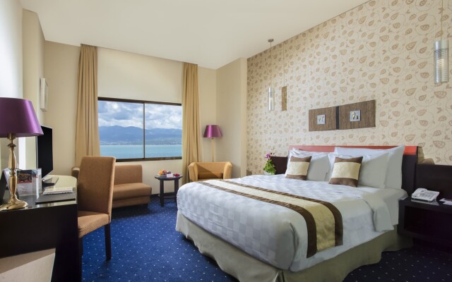 Swiss-Belhotel Silae Palu