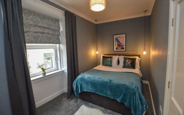 The Gallery Apartment