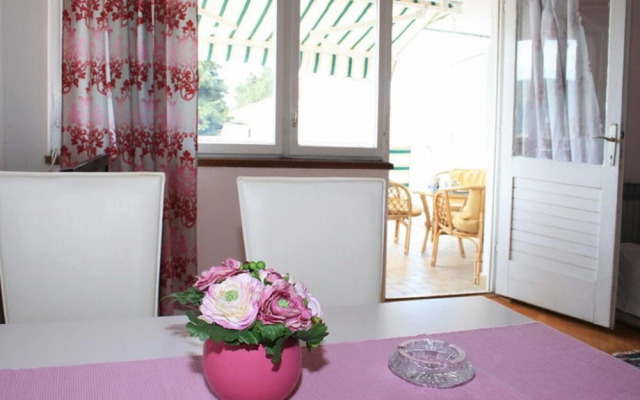 Buffalo - 150m From the Beach & Parking - A2