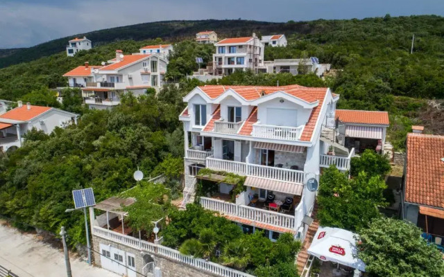 Sea Oasis Apartments - Milosevic