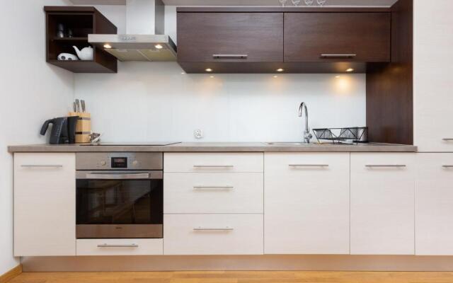 Apartment Platynowa Gdansk by Renters