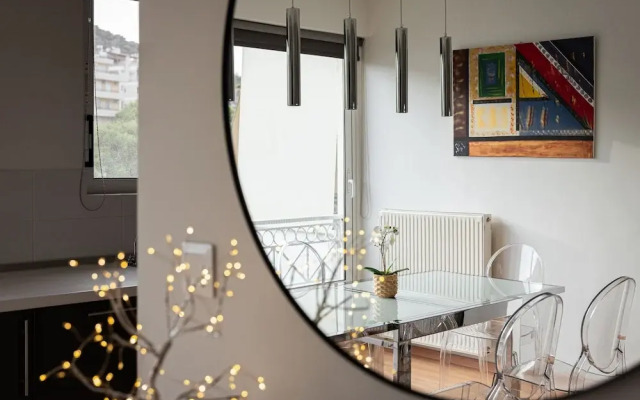 Athenian Riviera Executive Apartment