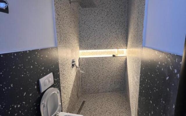 Your black & white Studio Suite