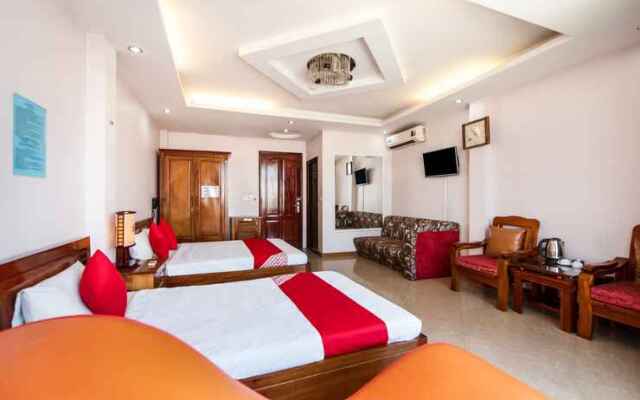 Hong Long Hotel
