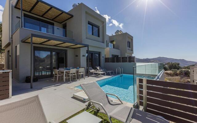 Porti Villas Iraklis