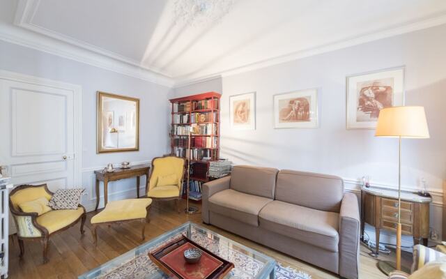 French-style Allure in Saint-Germain des Pres