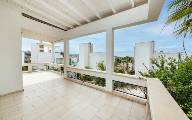 Sea View Huge Private Villa With Terrace in Bodrum