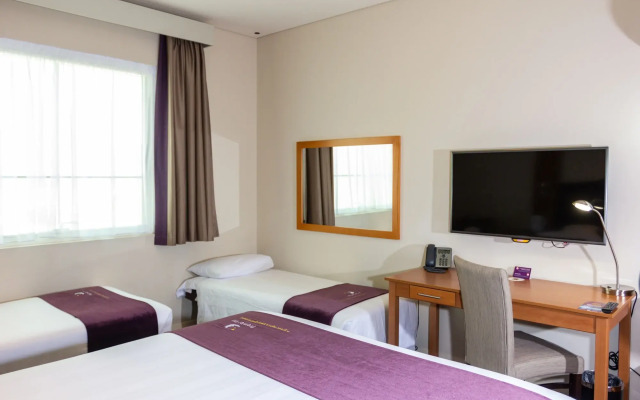 Premier Inn Abu Dhabi Int Airport