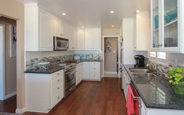 6302 W. Ocean Front (68447)