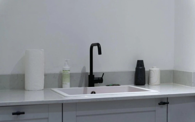The Parliament View Place - Modern and Bright 3BDR Flat