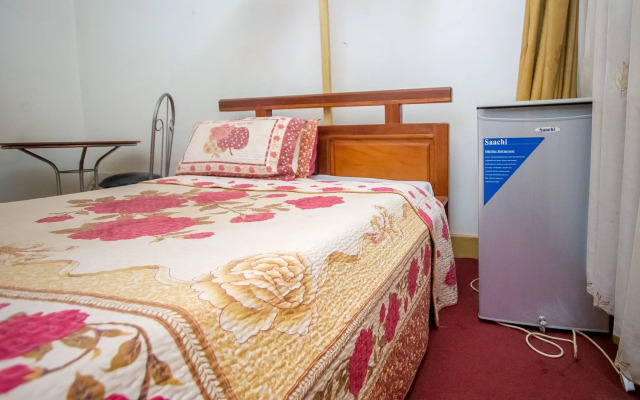Brimax Hotel