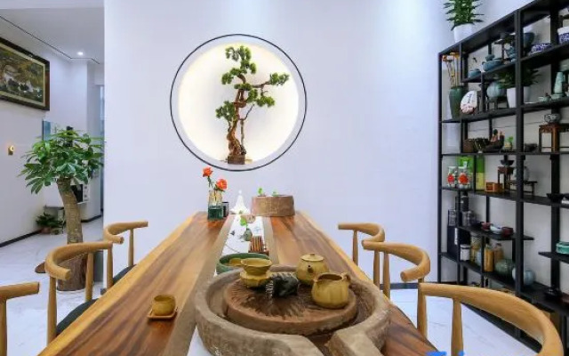 Yangshuo Zhoujia Xiaoyuan Homestay (Songcheng Qiangu Scenery Area Shop)