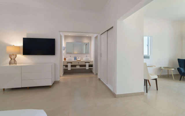 Wyndham Alltra Samana All Inclusive Resort