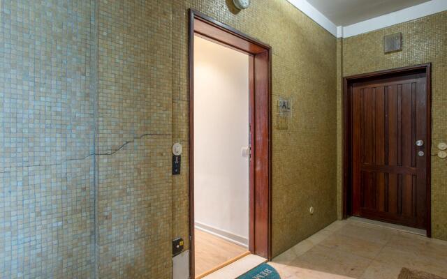 Alegria Flat IN City Center With Elevator