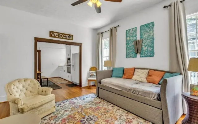Charming Duplex in Historic District