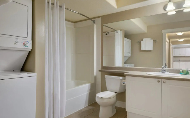 Stanton Suites Hotel Yellowknife
