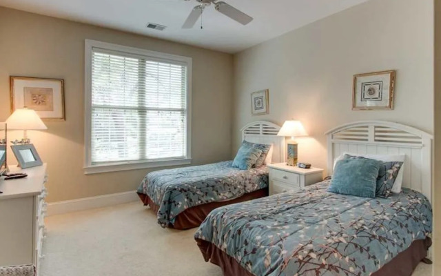 Sandhill Crane 03 by RedAwning