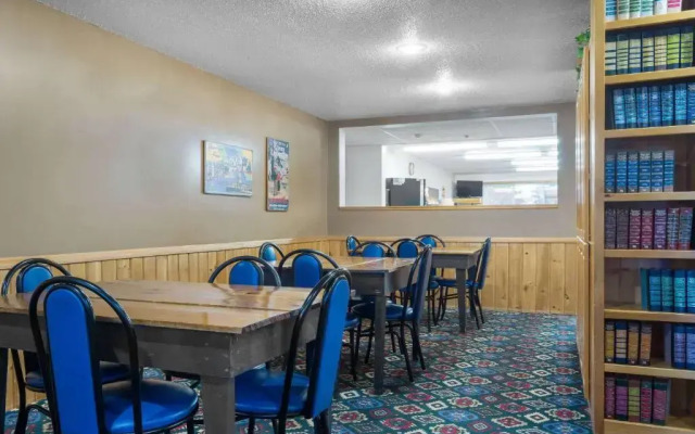 Super 8 Park Rapids