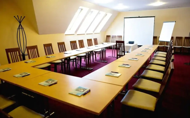 Granada Conference, Wellness and Sport Hotel