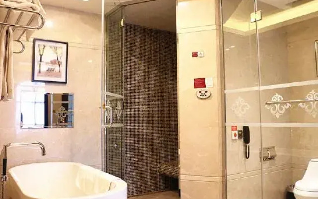 Oriental International Hotel